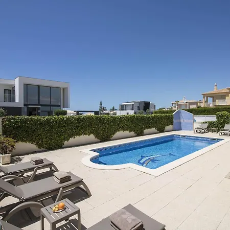 Maresia Villa